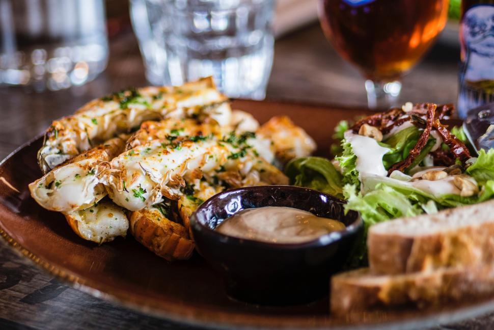 Harvest Table Restaurant